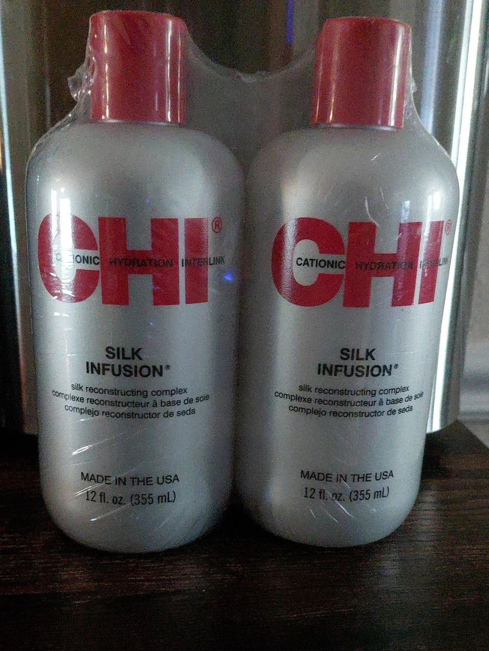 Silk Infusion Hair Reconstructor - Silver with Red Cap
